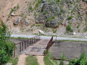 Metalni most preko Jerme